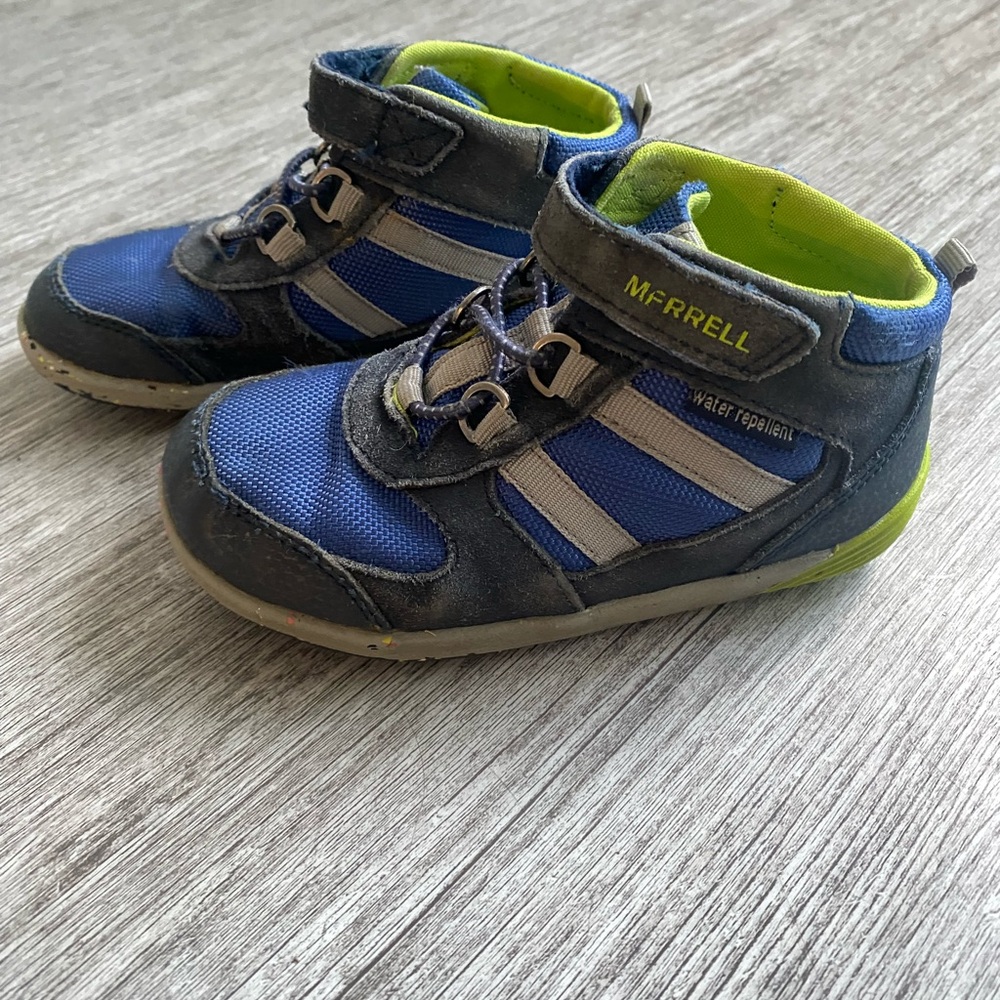 Merrell boys sneakers